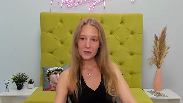 LolaWilsons' Live XXX Chat