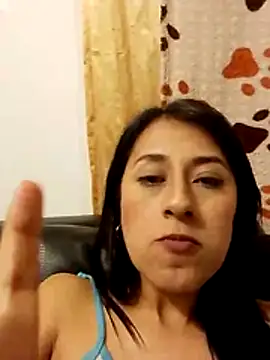 ELY_FE_ Adlı Modelin Canlı XXX Sohbeti