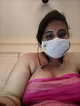 Sheela-Bhabi Chat XXX in diretta