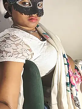 DIRTYSECRET_QUEEN_07 Chat XXX in diretta
