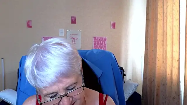Sandra_Snowflake's Live XXX Chat
