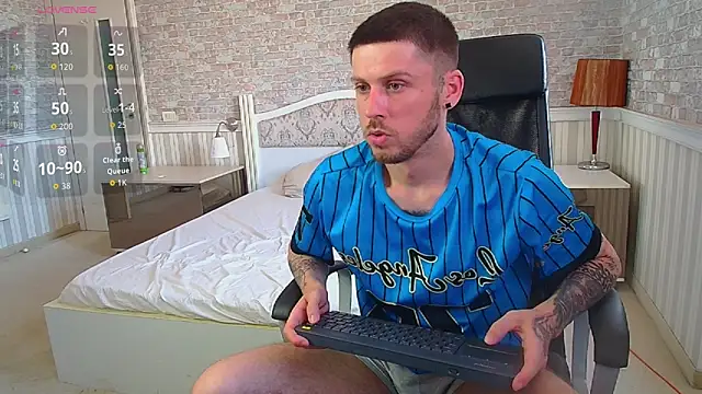 JonahShaw Live XXX-Chat