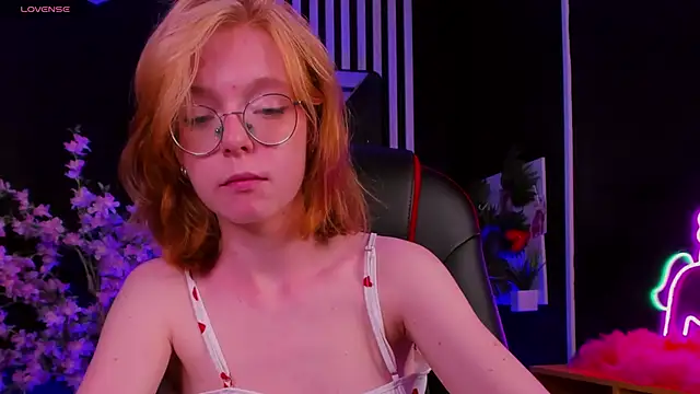 FoxxyyPolly's Live XXX Chat