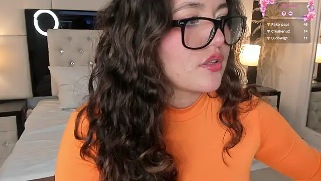 Chat +18 de SummerLuna ao vivo