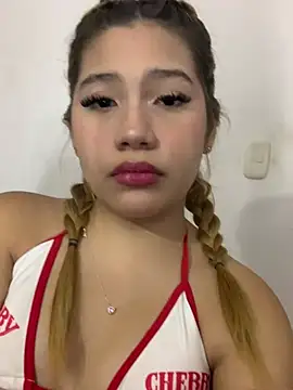 XXX chat uživo modela zury_cute1