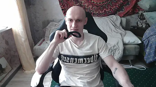 Krieger8841 Chat XXX in diretta
