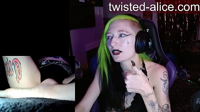 צ'אט XXX בשידור חי של Twisted_Alice