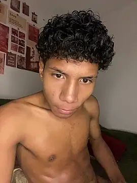 Chat +18 de Fabi_Granado ao vivo