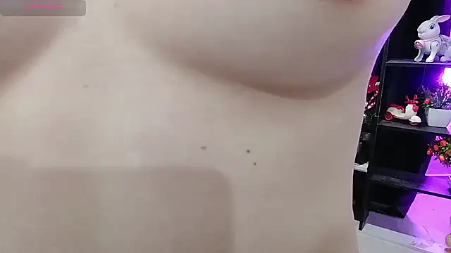 Yuki-yio Chat XXX in diretta