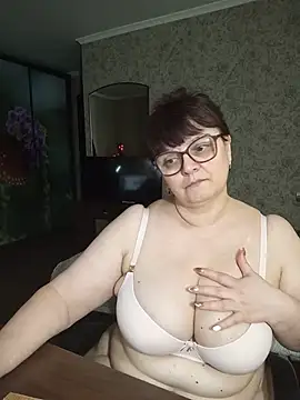 BrandiOhNight's Live XXX Chat