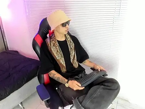 Chat XXX ao vivo de cameron_lux77