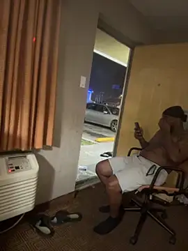 Stressreliever82 Live XXX-Chat