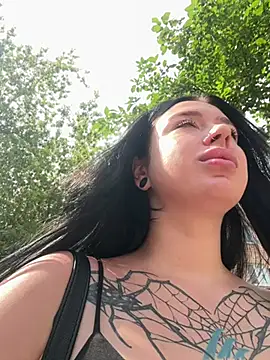 AlishaOfThorns Chat XXX in diretta