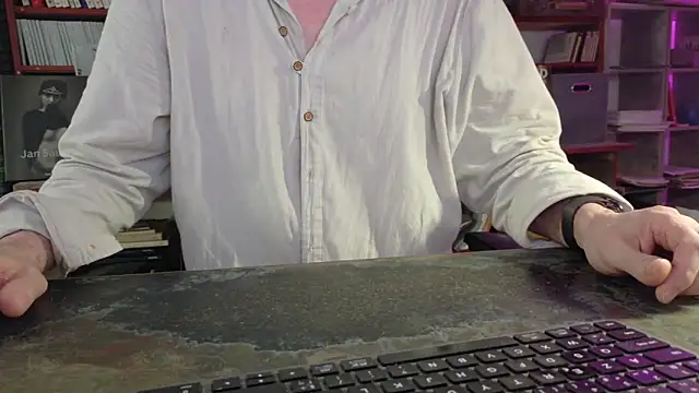 Chatroom XXX en direct de yvanbonar