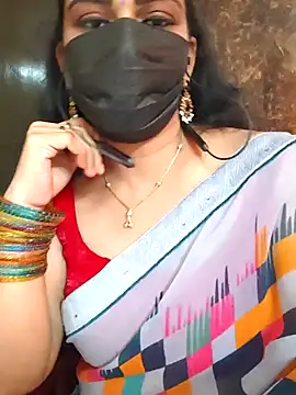 soundharya_tamil's Live XXX Chat