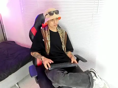 Chat XXX Live cameron_lux77