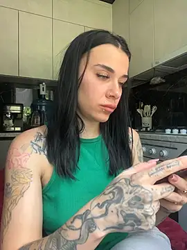 Queen_of_pain Show in webcam