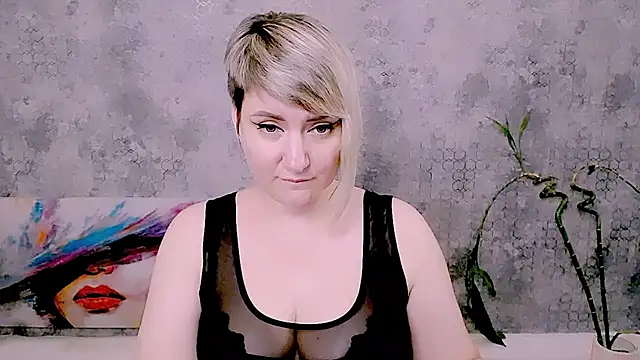 Czat XXX na żywo – Djullia