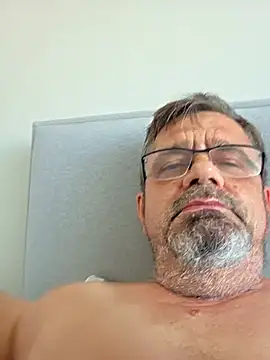 Axer1960's Live XXX Chat