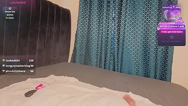 Pretty_Ebony_Doll Adlı Modelin Canlı XXX Sohbeti