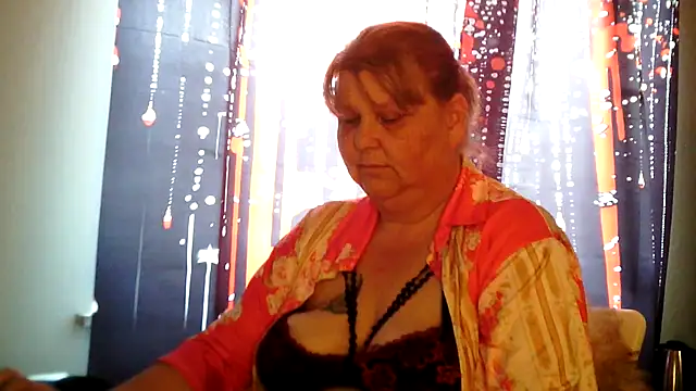 Chat XXX ao vivo de Sylviastar46