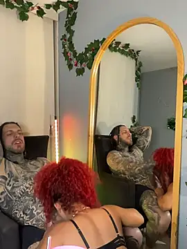 Czat XXX na żywo – ThomasHells