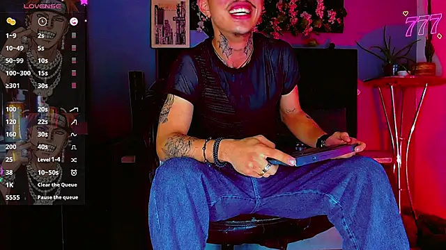 HannibalLester Live XXX-chat