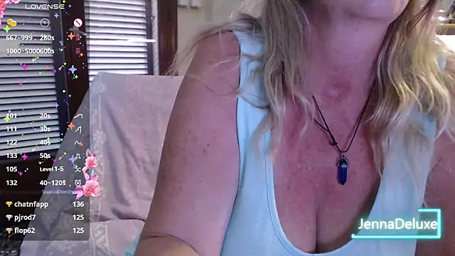 JennaDeluxe Chat XXX in diretta