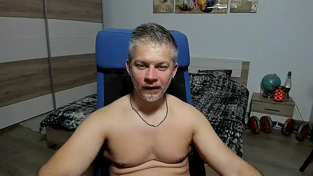 RobbyShawz's Webcam Show