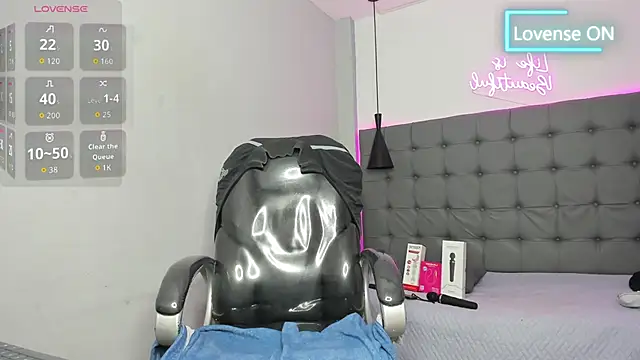 Chat XXX en directo de scarletcherry18