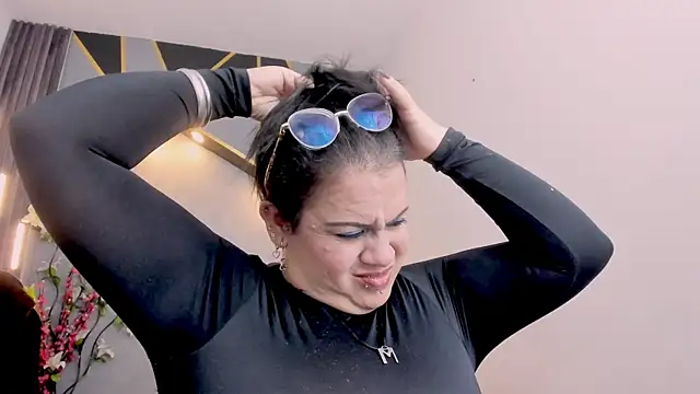 Chat +18 de brigittemiller ao vivo