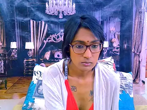 IndianRebel4u2Luv 即時 XXX 聊天
