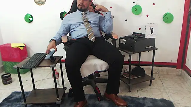 Онлайн чат XXX KalethBigDick