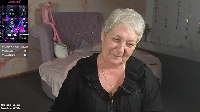 Poppy_Pulse Live XXX-chat