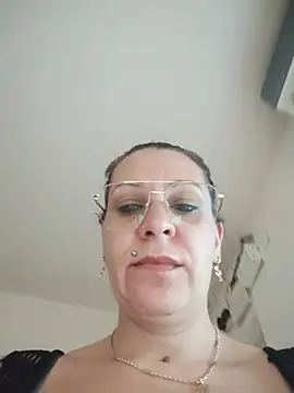 SugarDiamonds Adlı Modelin Canlı XXX Sohbeti