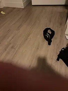 Magentavixen21 Adlı Modelin Canlı XXX Sohbeti