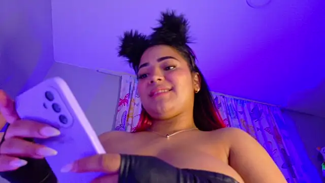 NicolleTaylor Chat XXX live