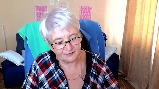 Sandra_Snowflake's Live XXX Chat