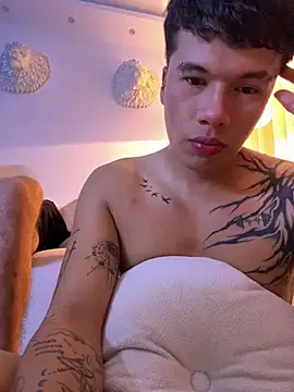 Chat XXX en directo de Logan_smith1