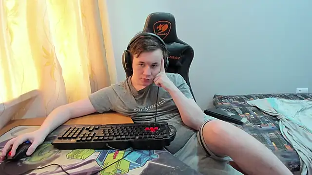 Show modela iliaskrislove na web-kameri