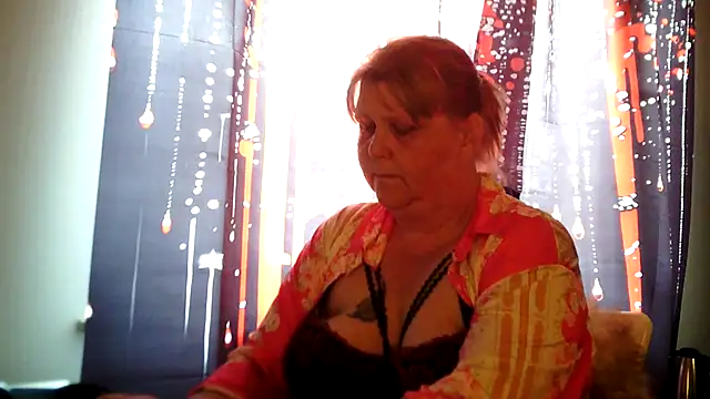 Sylviastar46's Live XXX Chat