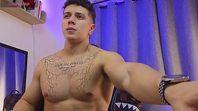 ASHTON_HILS লাইভ XXX চ্যাট