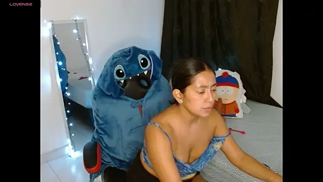 NovahPerotti's Live XXX Chat
