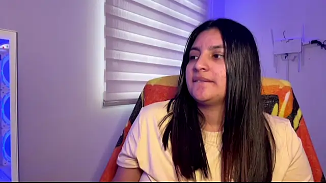 cloe_small Chat XXX in diretta