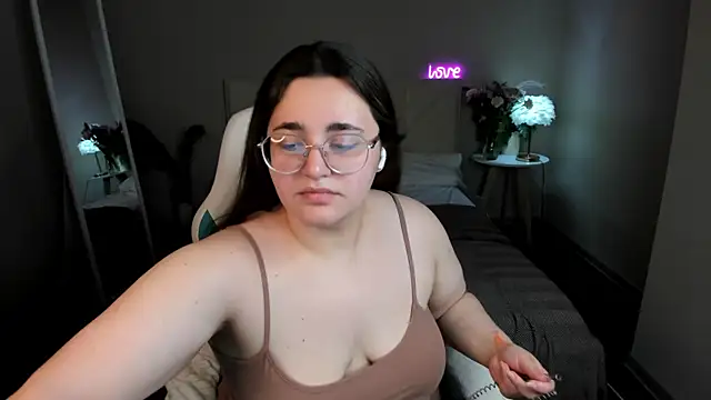 Chat XXX en directo de Ayleen_Gece