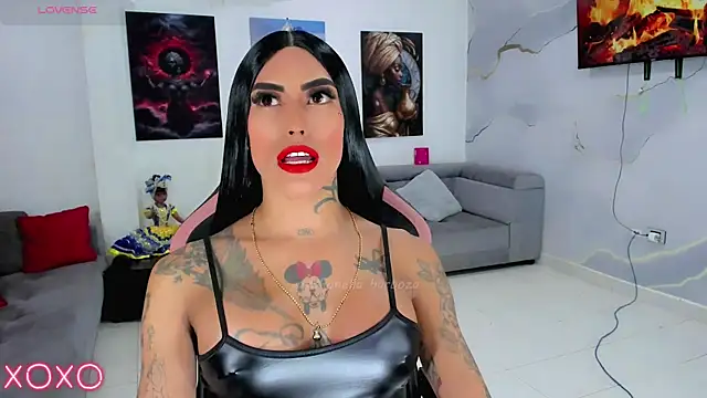 Chat XXX en directo de Nella_Dolls