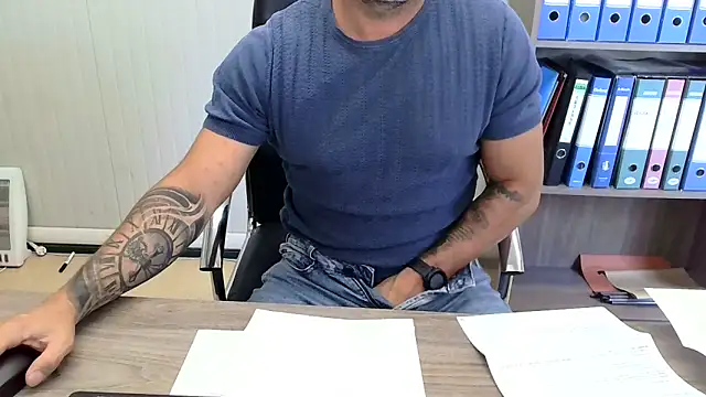 Онлайн чат XXX Evasionee