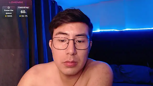 andrewmhilton_ Live XXX Chat