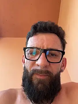 Michel_huge Chat XXX in diretta