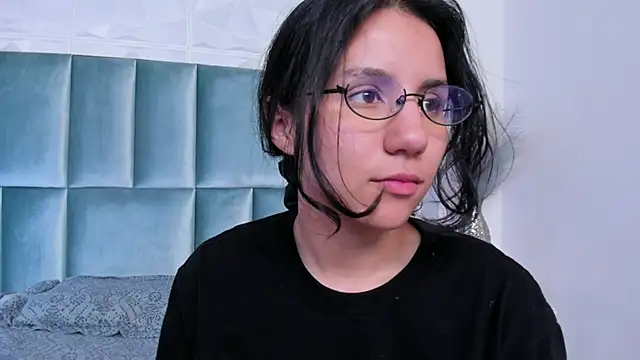 Chat XXX Live HollyPeach